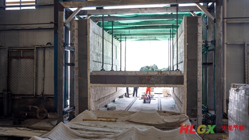 可變?nèi)萃嘶馉t保溫